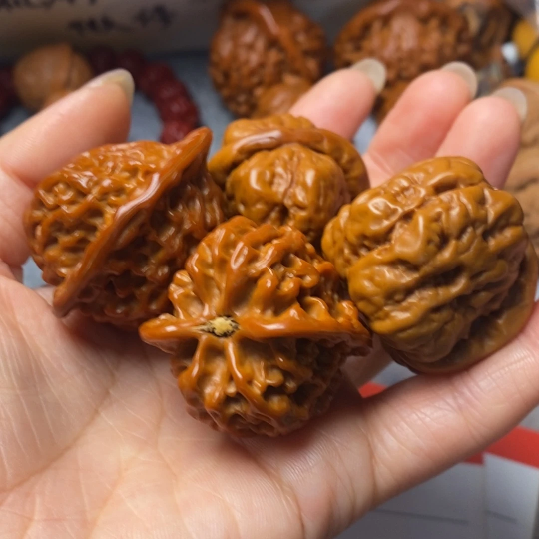 文玩核桃吊坠蛤蟆