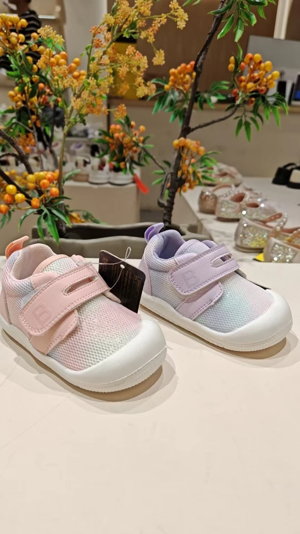 【春季新款】80213春季女童简约运动板鞋软底 百搭 休闲 时尚