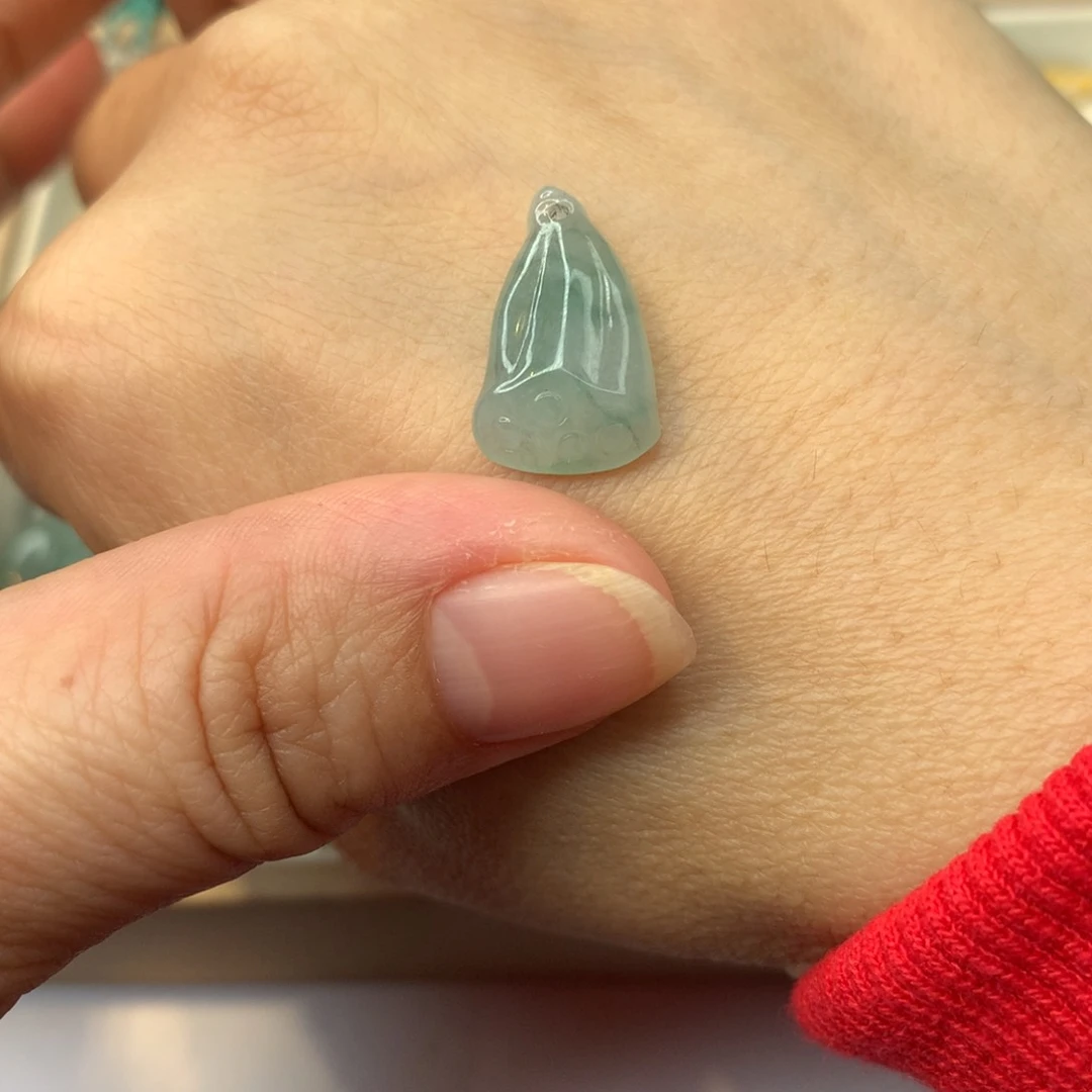 翡翠颈饰未镶嵌金****莲蓬