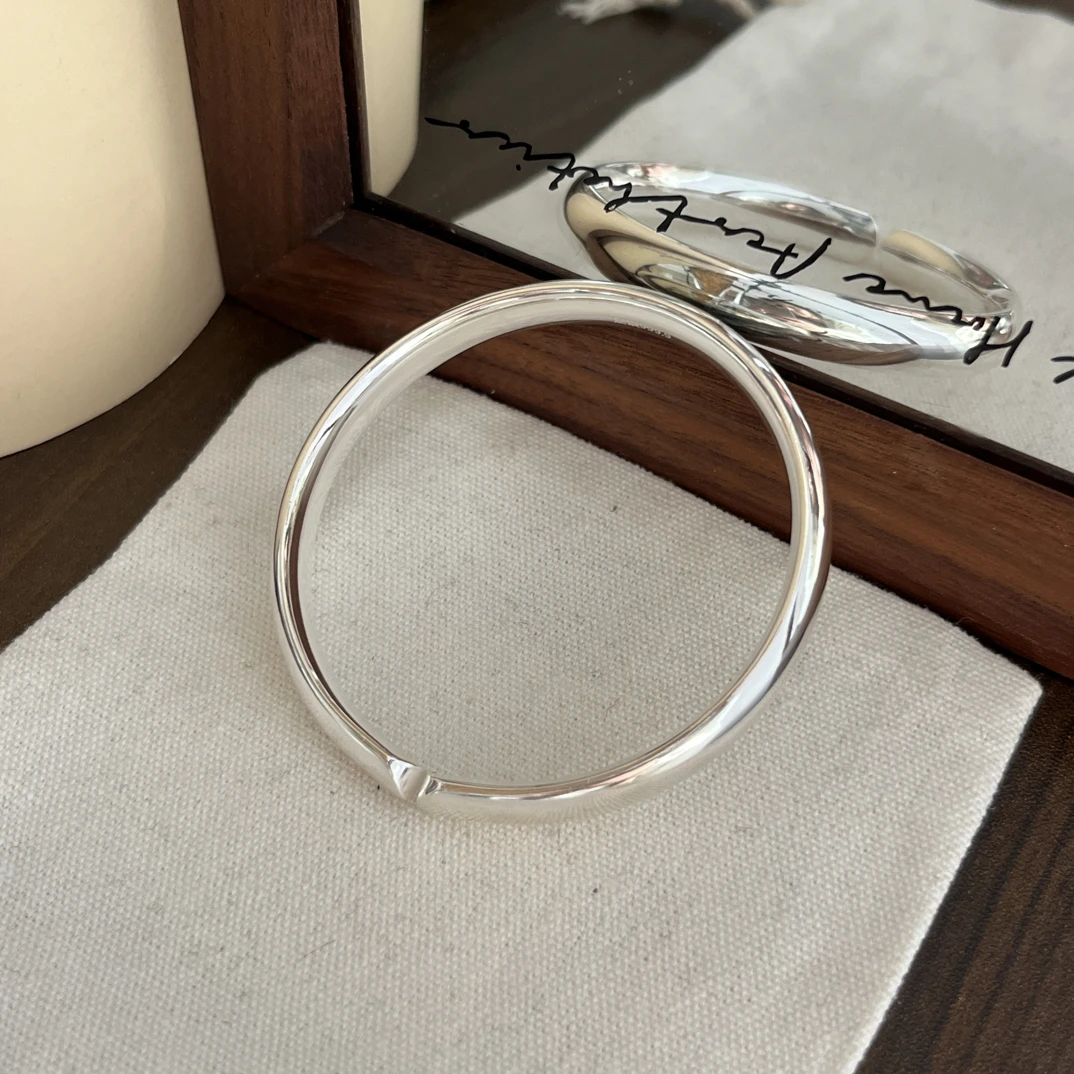足银手镯 光面泥鳅背纯银手镯女足银9999实心开口素圈银镯子
