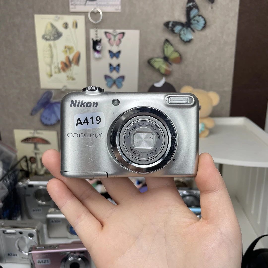 9新 Nikon/尼康 尼康a10高像素 功能正常送内存卡读卡器 屏幕瑕疵