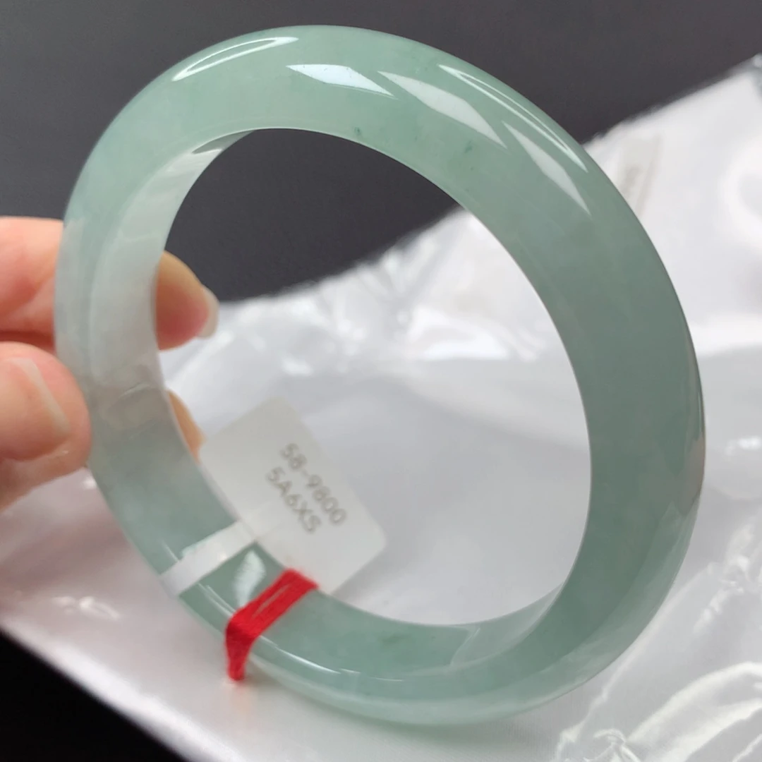 【闪购商品】翡翠手镯未镶嵌64号正圈