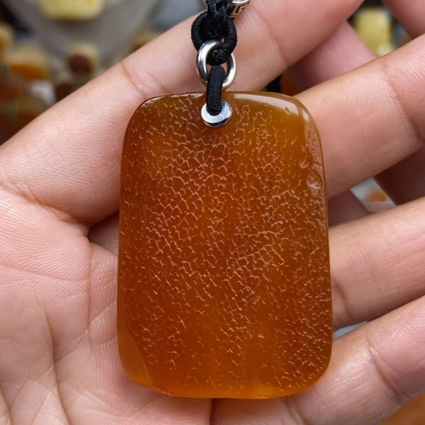 【闪购商品】琥珀颈饰未镶嵌