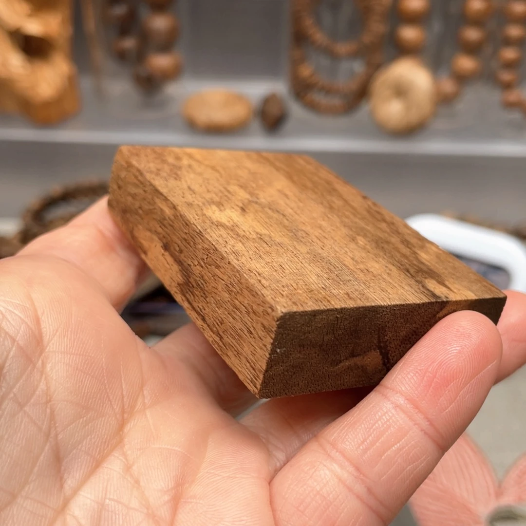 【闪购商品】沉香沉香碎屑小*王文莱