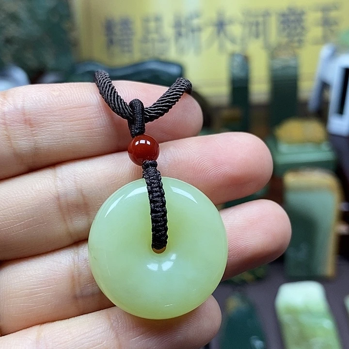 岫岩老玉（透闪石质玉）未镶嵌挂件