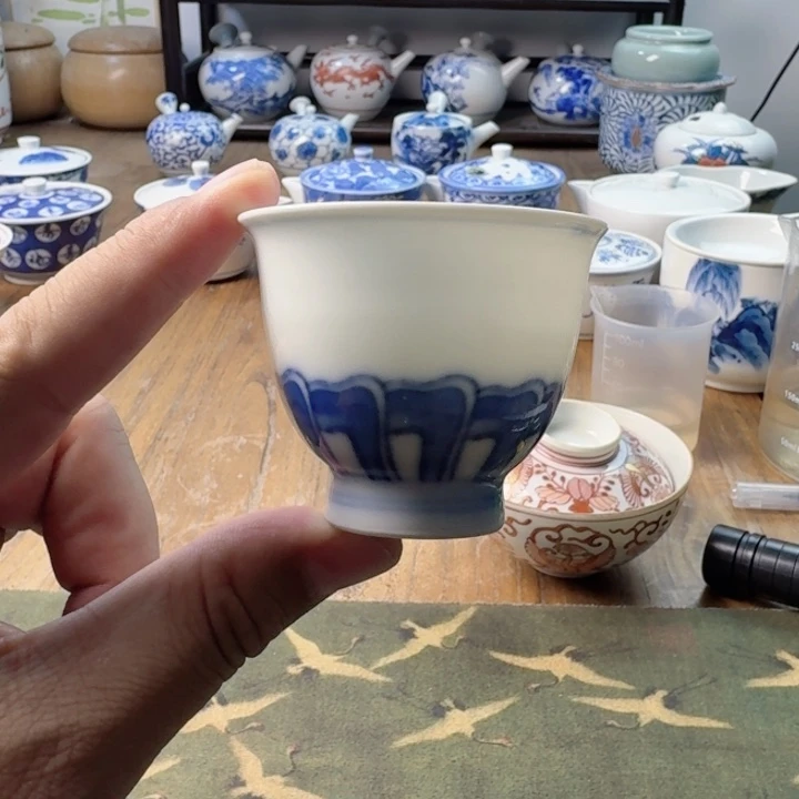 青花瓷器杯子瓷器