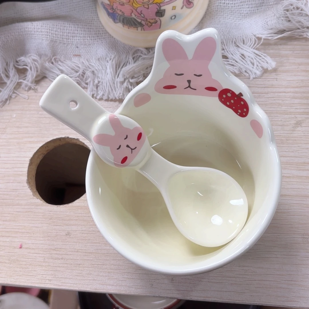 陶苹果小兔米饭碗➕勺一套