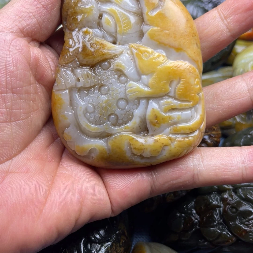 和田玉未镶嵌颈饰顺**然