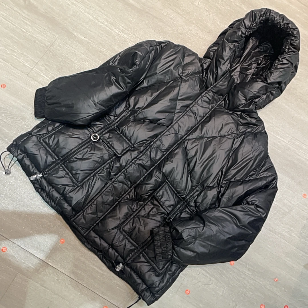 连帽秋冬修身菱格两个口袋休闲百搭羽绒服-果梓017