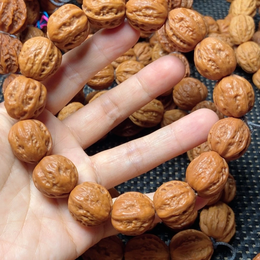 自***兰桃核手串八棱手串
