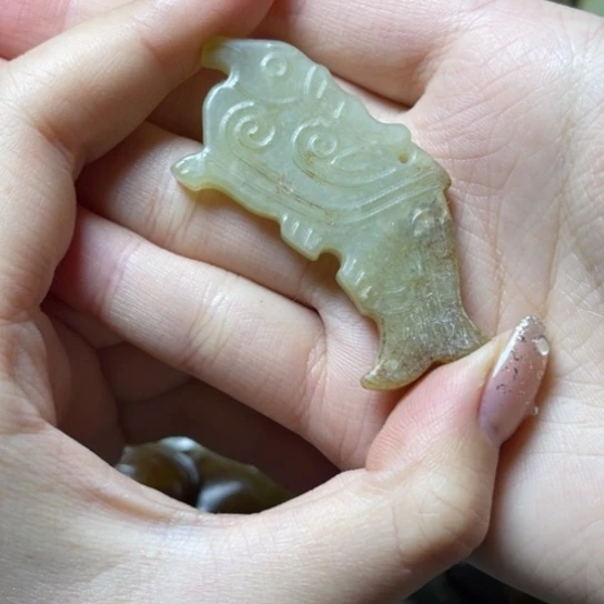 未镶嵌和田玉（糖玉）车挂