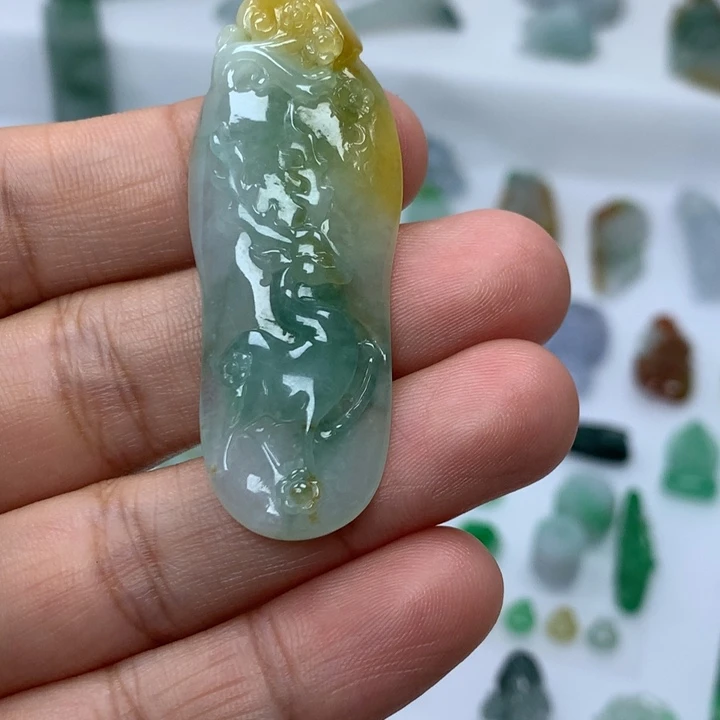翡翠未镶嵌吊坠(不含链)