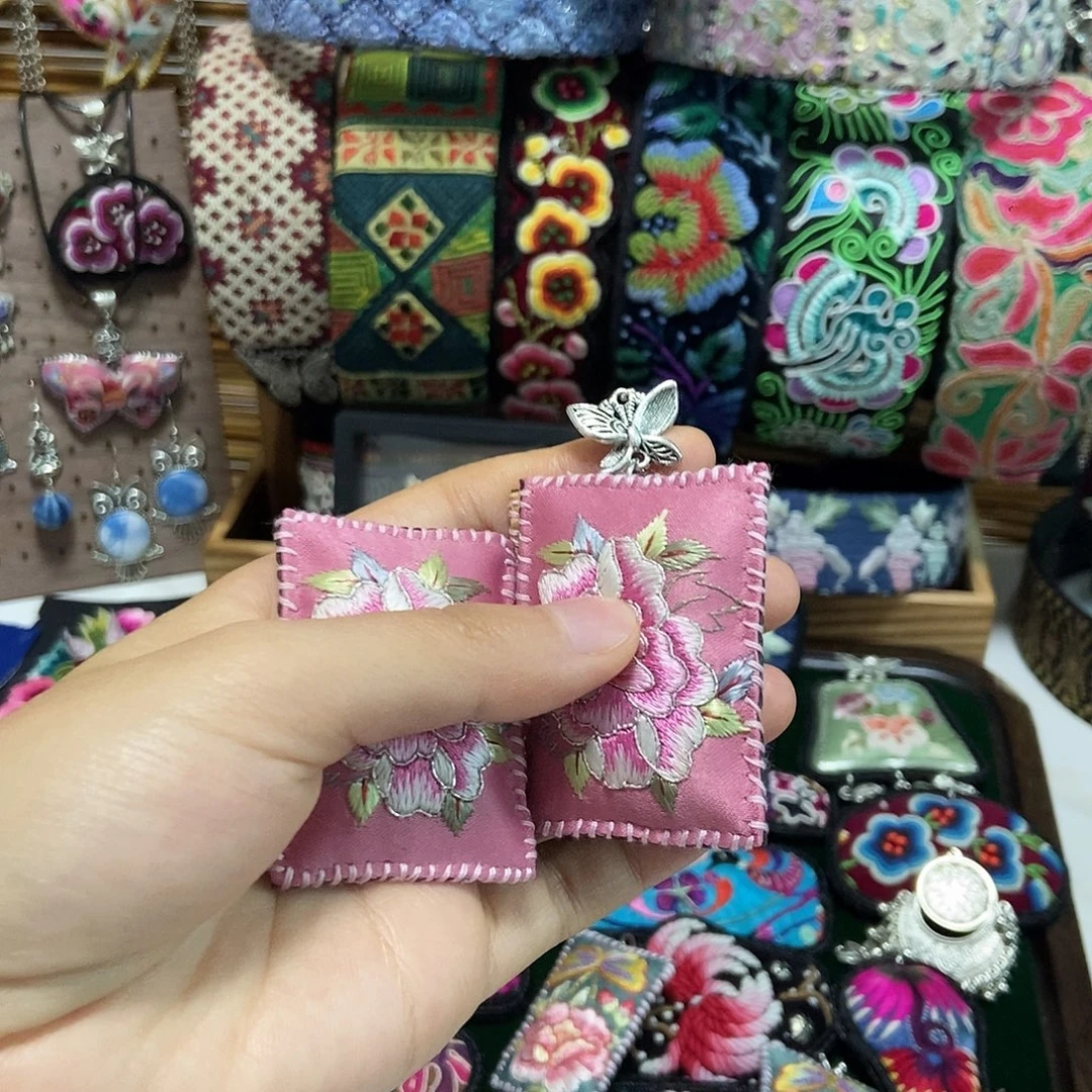 织绣刺绣刺绣耳环