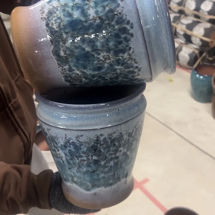 高度23厘米口20厘米