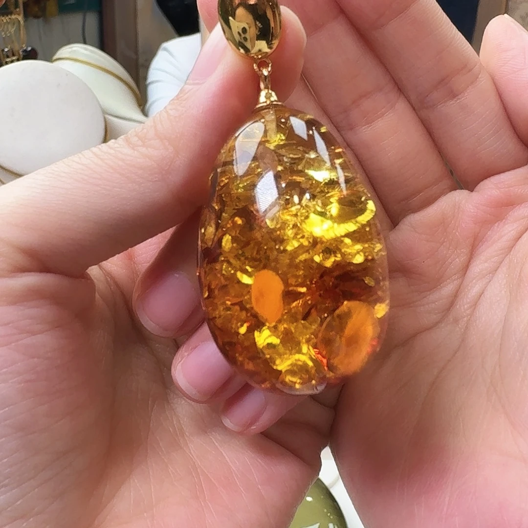 琥珀未镶嵌颈饰吊坠