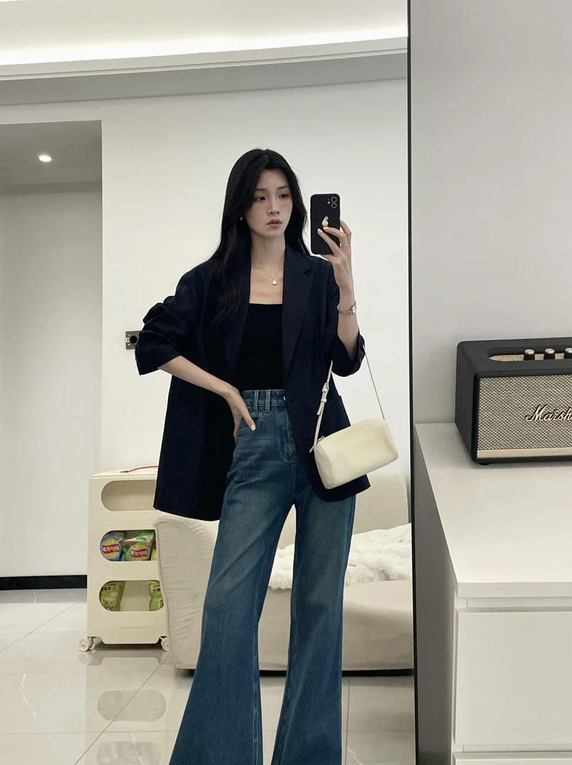【继承者】气质高级感黑色西装外套黑色吊带高腰牛仔裤显腿长两件套