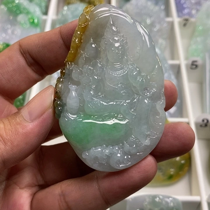 颈饰未镶嵌翡翠李*观音