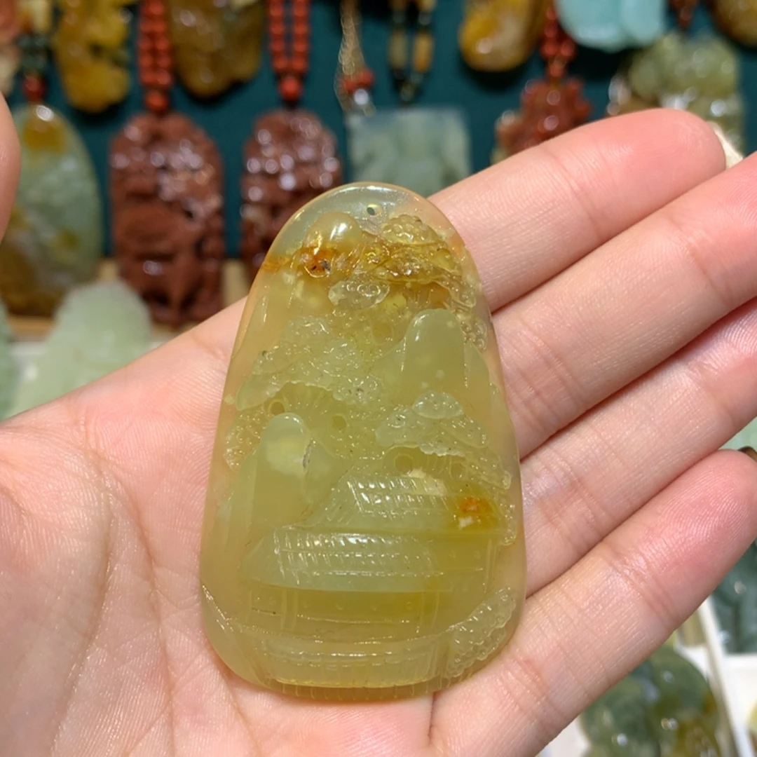 蛇纹石玉未镶嵌颈饰