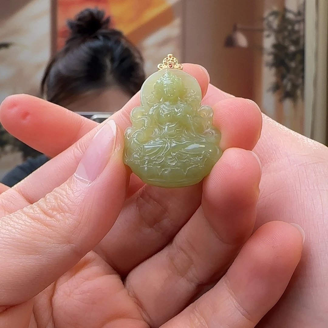 和田玉18K金镶嵌颈饰