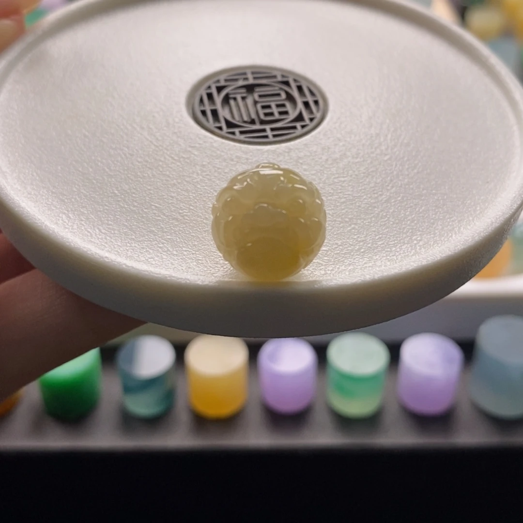 颈饰未镶嵌翡翠黄翡貔貅雕刻珠卡13