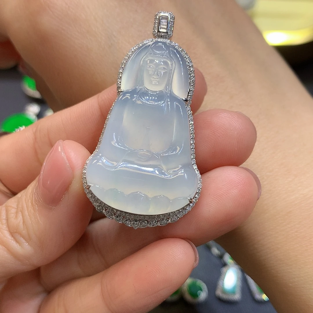 翡翠吊坠(不含链)18K金镶嵌