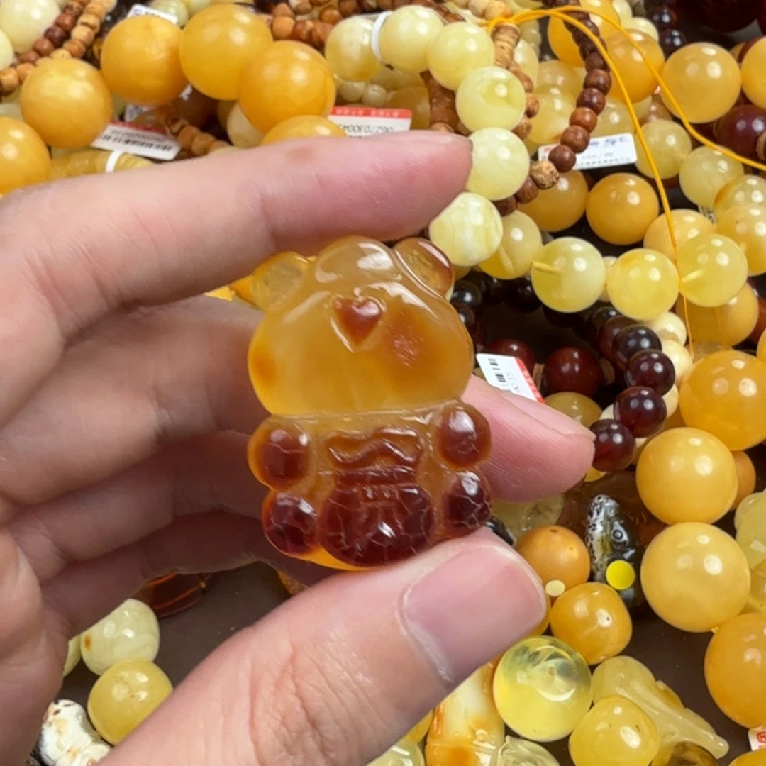 琥珀未镶嵌珠宝奇石