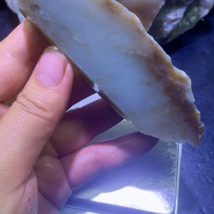 付***荣和田玉未镶嵌珠宝半成品