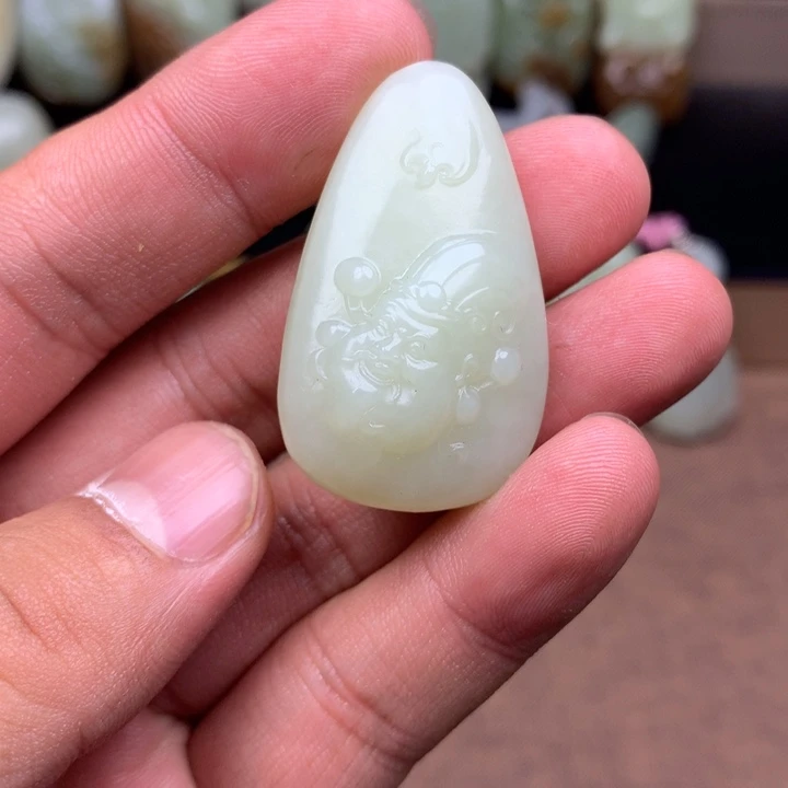 和田玉（糖玉）未镶嵌颈饰