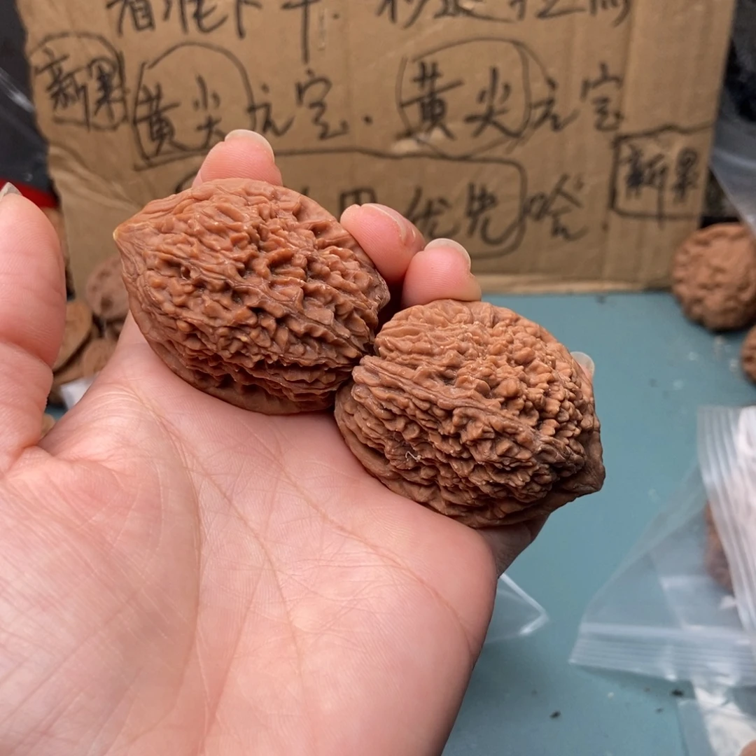 飞***哥吊坠文玩核桃蒜头69