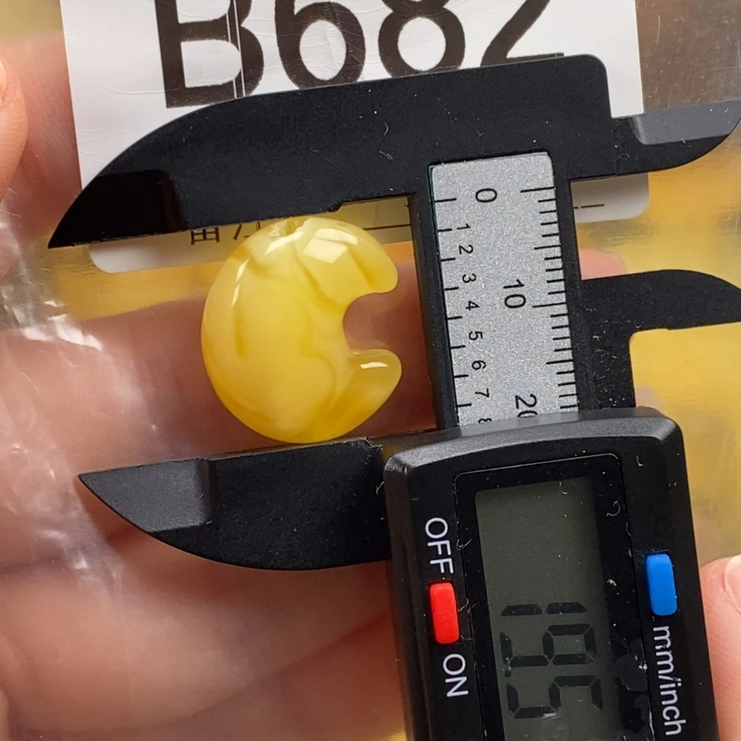 琥珀未镶嵌珠宝奇石孔道瑕疵！！！