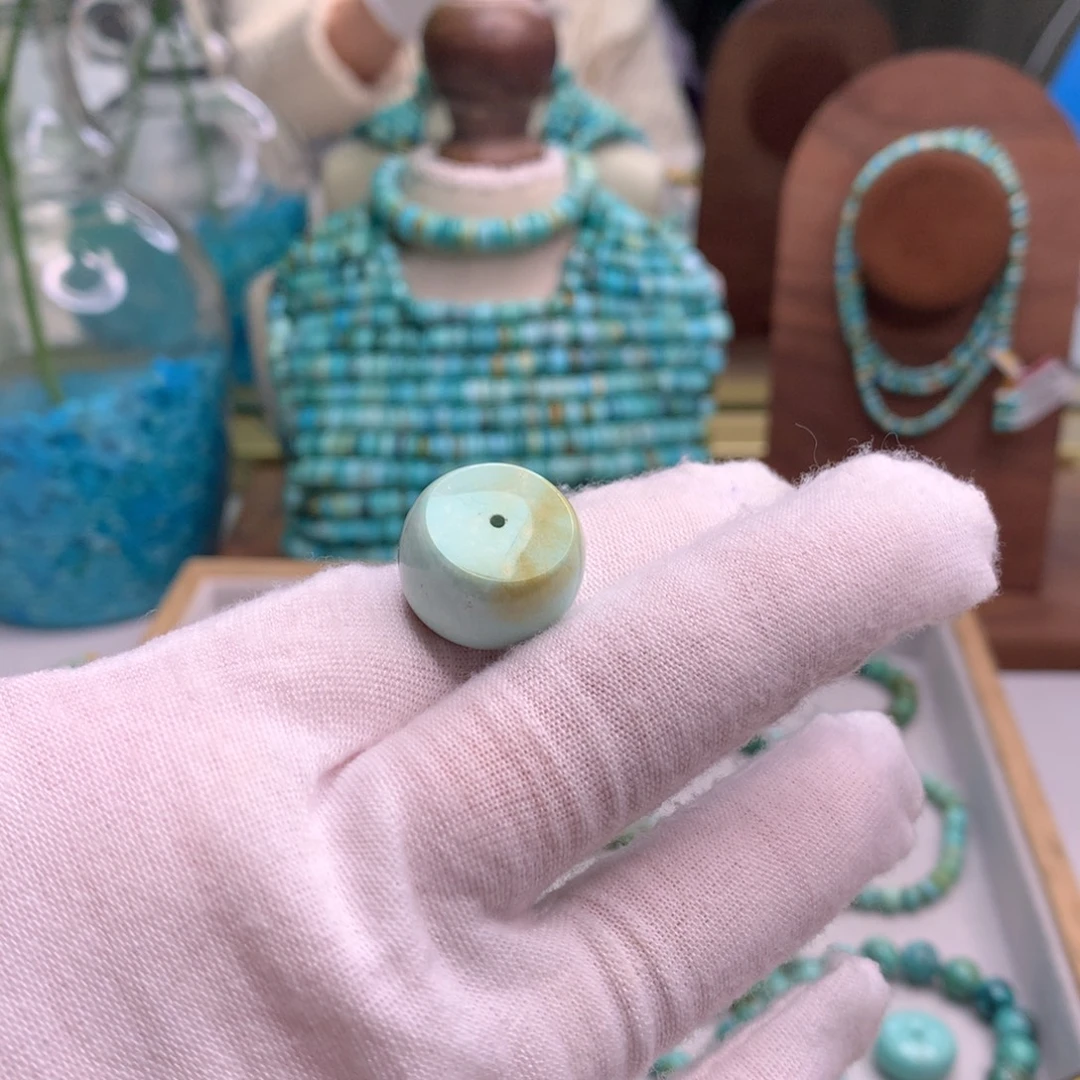 绿松石未镶嵌饰品