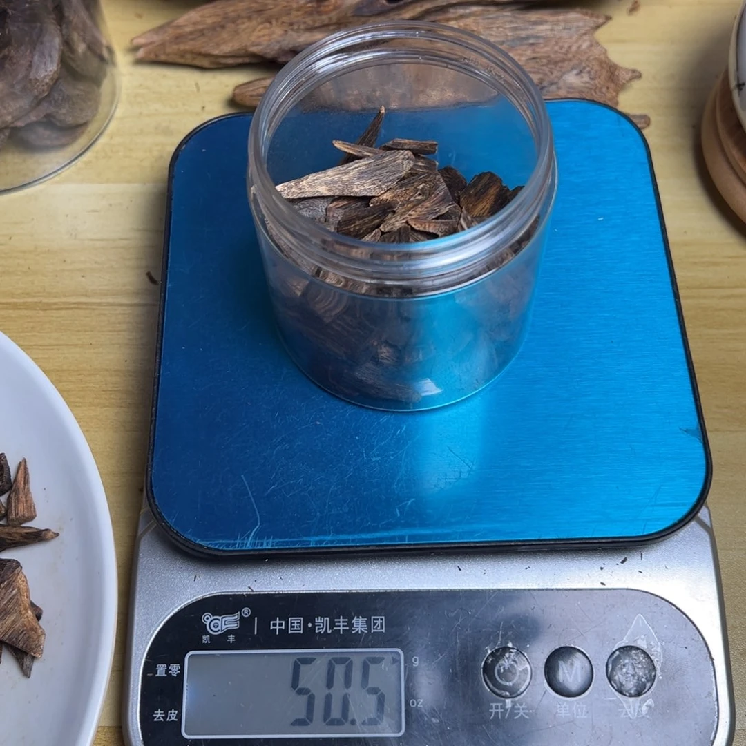 鱼***欢树脂制品淳化陆河老料树心米粒50