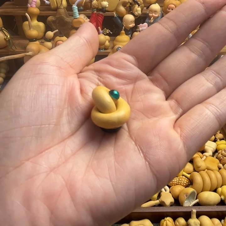 今***天扣子有瑕疵不退换