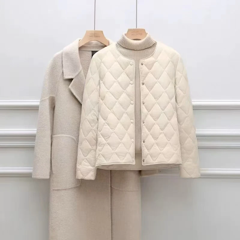 达人2025内搭轻薄羽绒服女圆领短款秋冬新款内胆V领修身时尚保暖