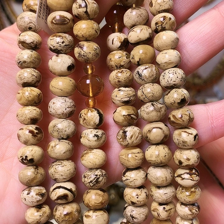 琥珀未镶嵌裸石抚顺琥珀