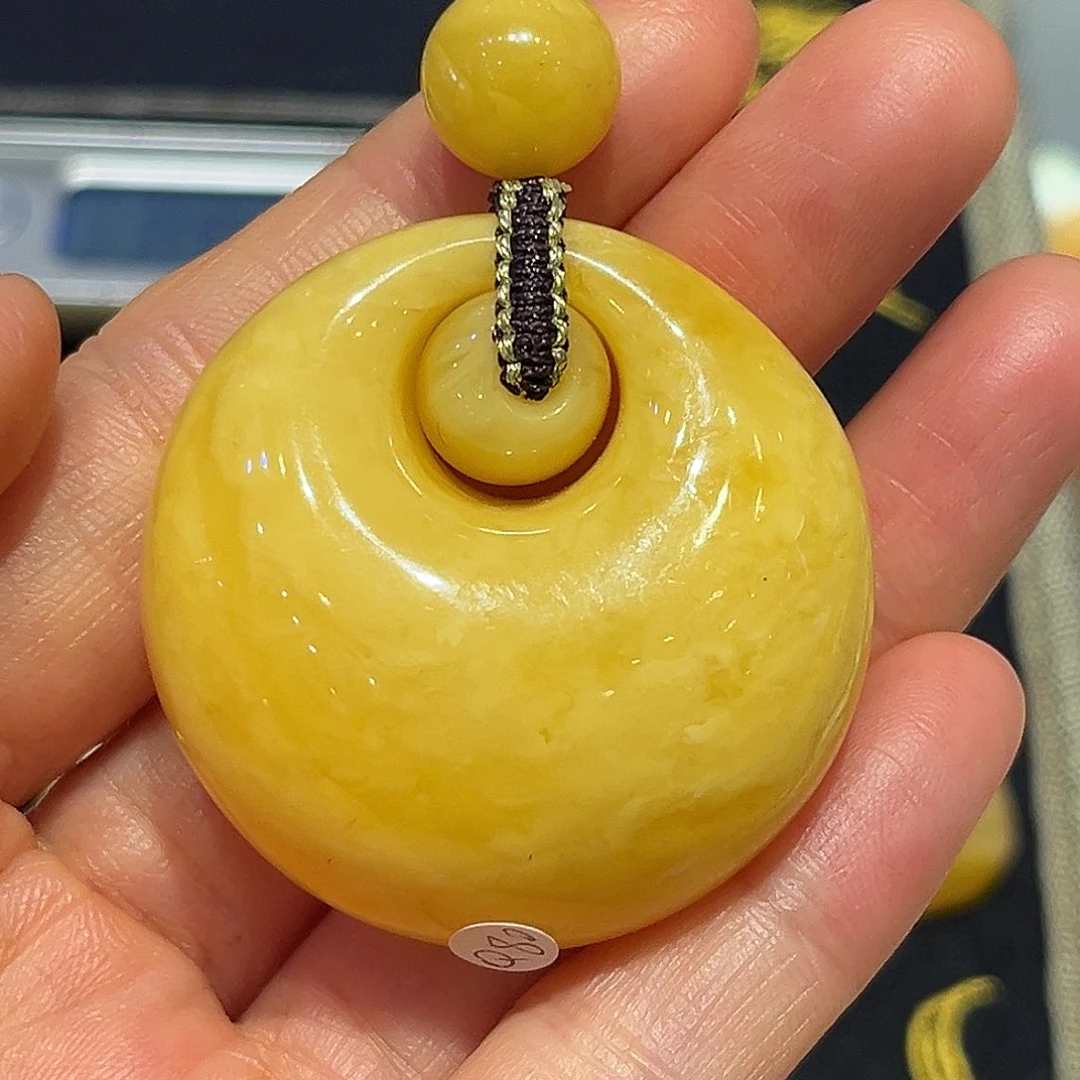 琥珀颈饰未镶嵌蜜蜡吊坠
