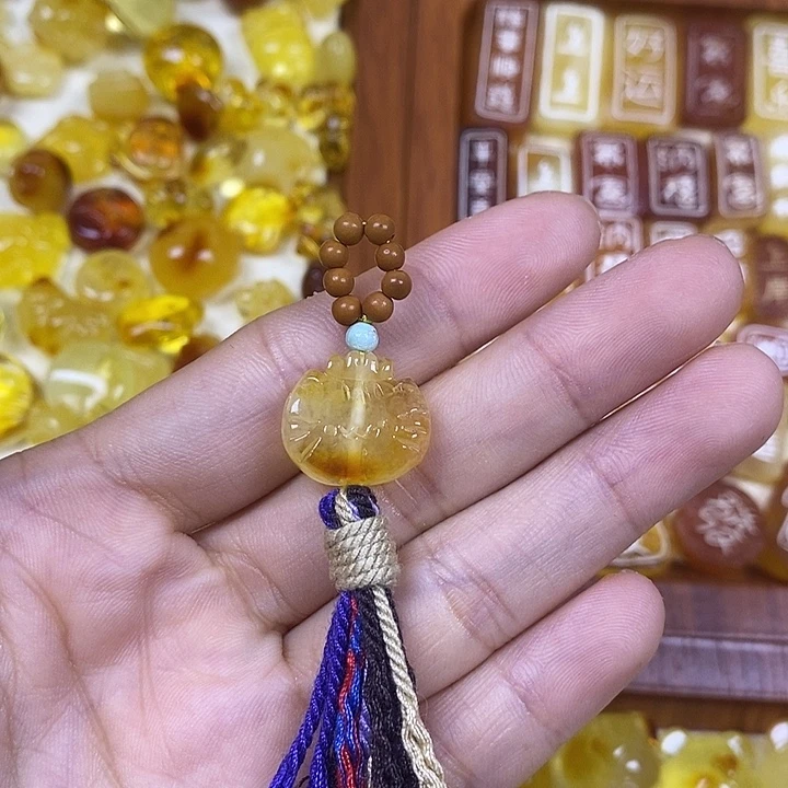 吊坠橄榄核福利猫头滴溜