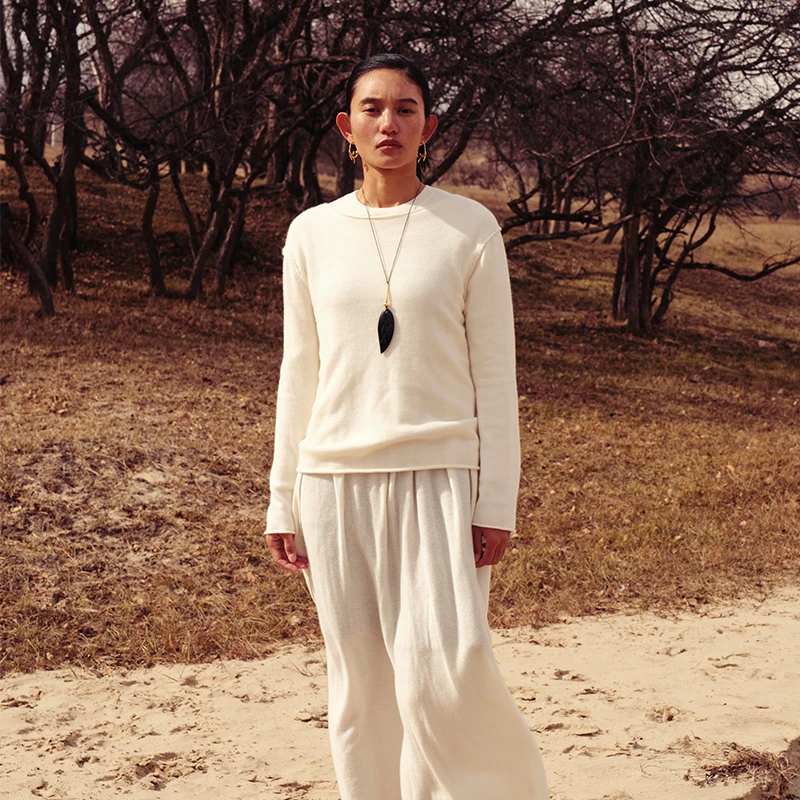 东黎&罕山 小山羊绒女士此生必入一字领卷边针织打底衫