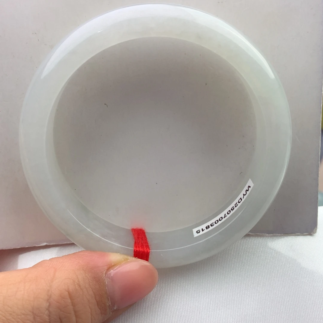 未镶嵌手镯翡翠纯天然
