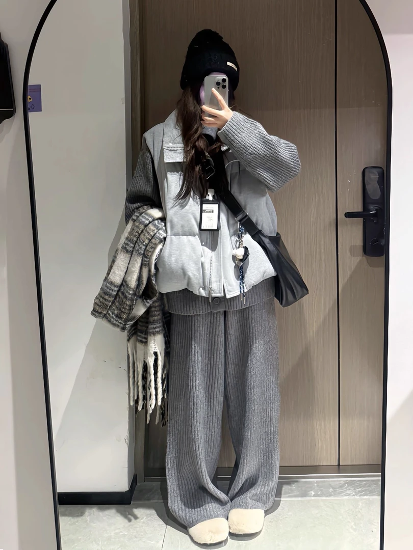 大码韩系秋季套装女软糯毛衣针织衫阔腿冬季休闲裤叠穿马甲三件套