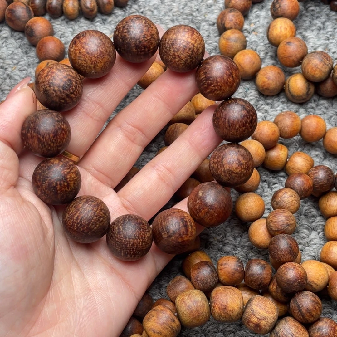 吃***贡木1.8圆珠手串贡木