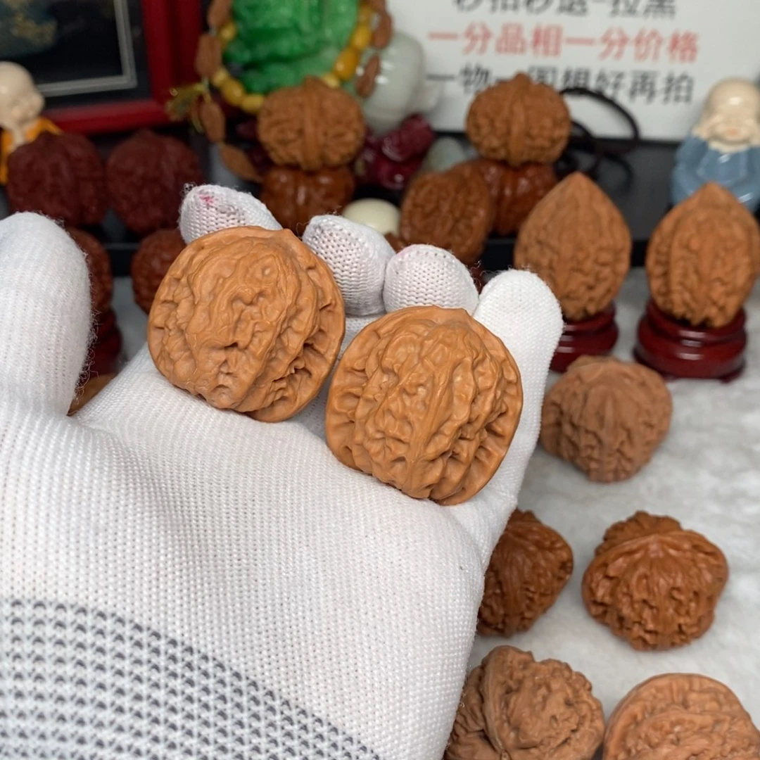 L****吊坠文玩核桃野狼