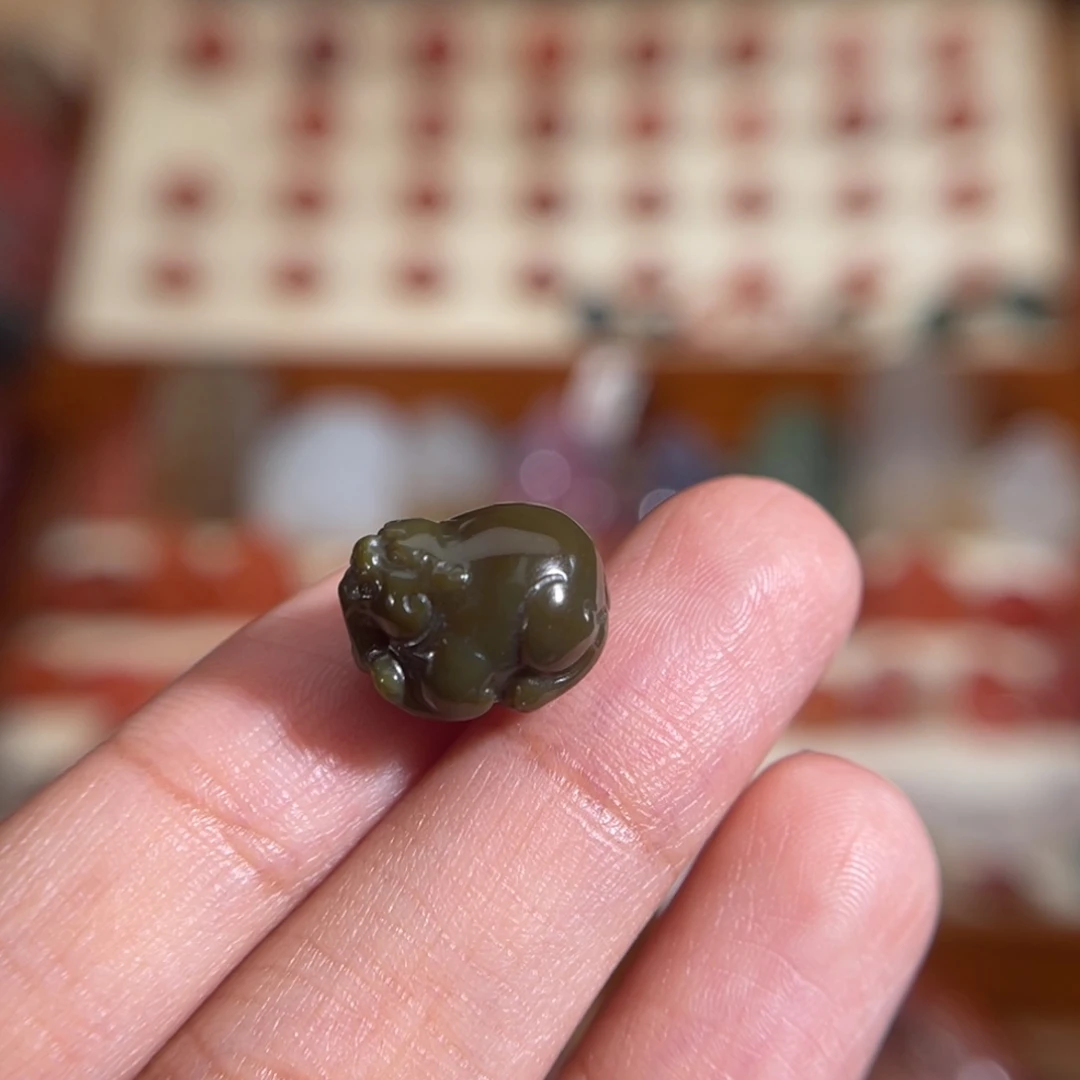 玛瑙/玉髓未镶嵌貔貅 10.5x13.7mm 不换退