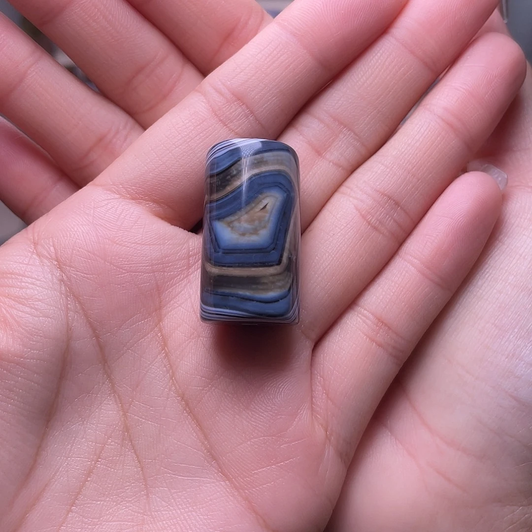 独***雪玛瑙/玉髓未镶嵌颈饰