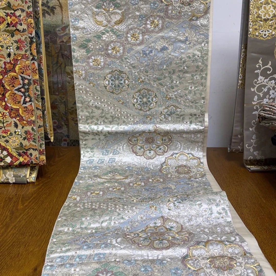 织绣织锦工艺和刺绣刺绣