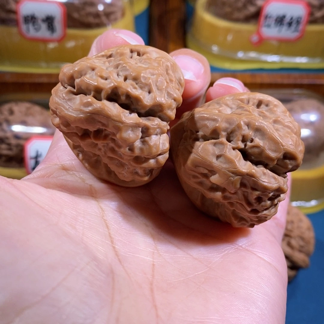 吊坠文玩核桃三角毒蟾