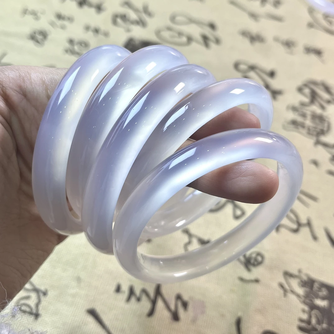 玛瑙玉髓白月光手镯开业放漏