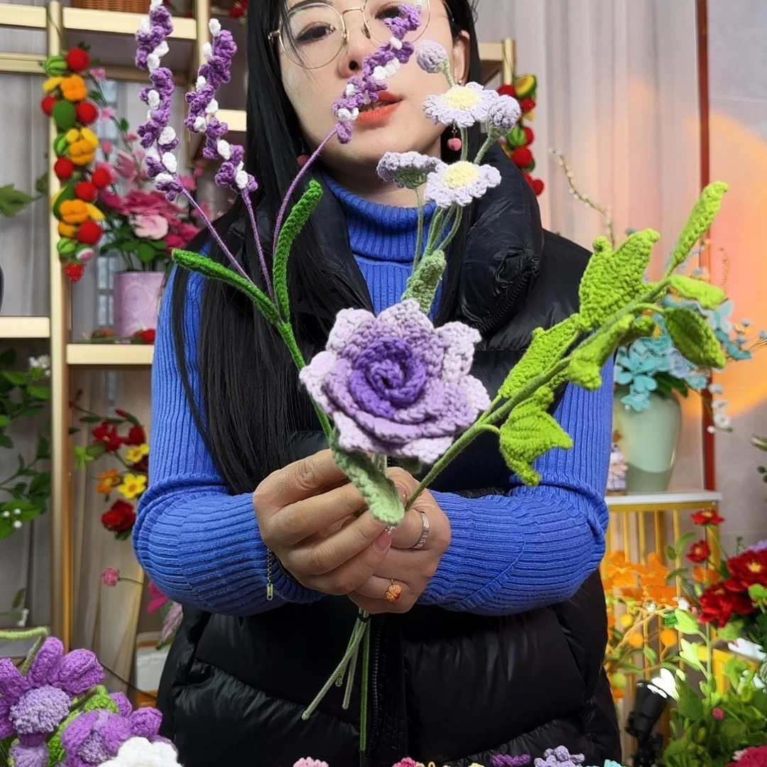 手工钩织设计花束