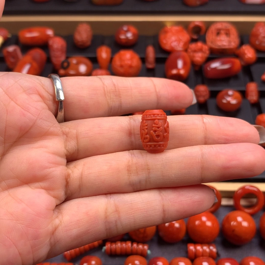 未镶嵌六字真言桶珠10mm南红玛瑙