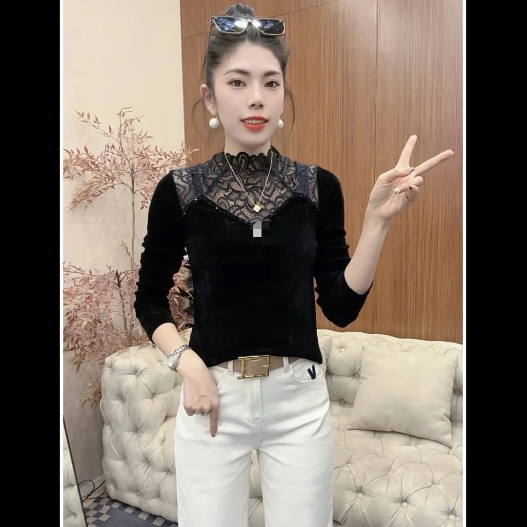 月月家，新款秋款欧货丝绒蕾丝拼接气质百搭长袖上衣620300